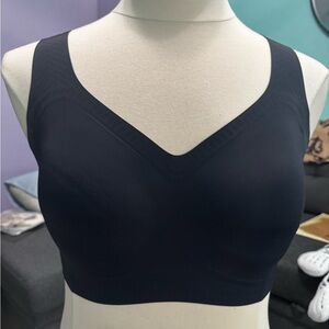 Seamless Black Bralette